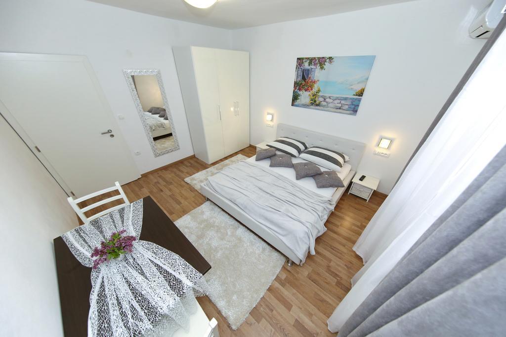 Apartments Maruna Self Check-In Zadar Eksteriør billede